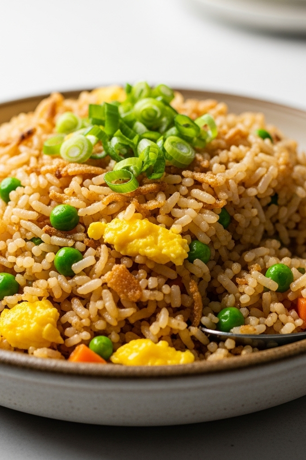 Köstlicher gebratener Reis aus der Heißluftfritteuse in 30 Minuten image 2